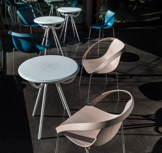 液态木材：可持续家具的生物塑料革命(图1)