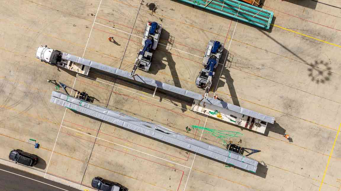 澳洲最大木梁就位！阿德莱德水上中心用324立方米木材造屋顶(图6)