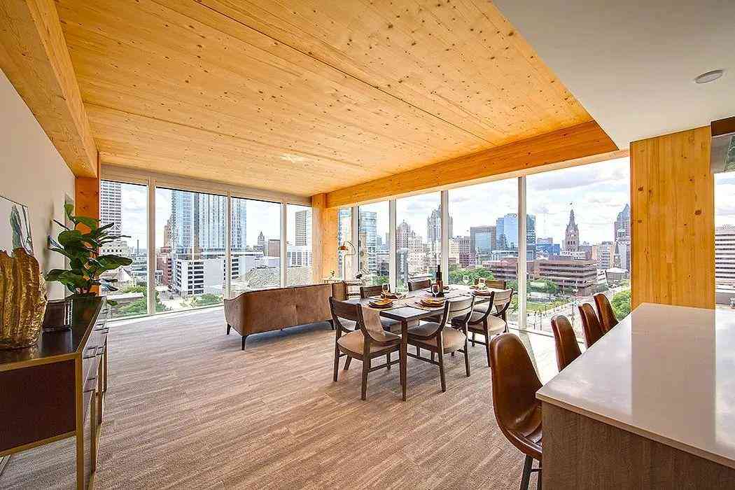 美国31层木结构摩天大楼因关税通胀双重冲击被迫停工(图2)