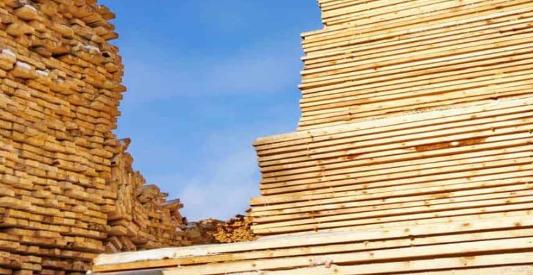 70% 出口流向美国，关税高企下加拿大 SPF 凭啥 “锁定” 美国建筑市场？(图1)