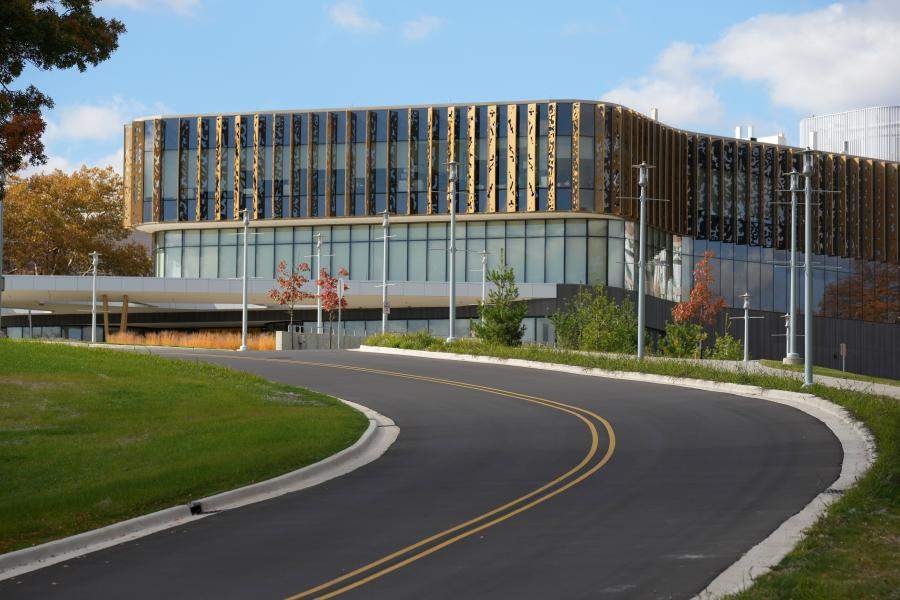 西密歇根大学打造全美最大木结构宿舍：270,000平方英尺的金橡树项目创下新纪录(图2)