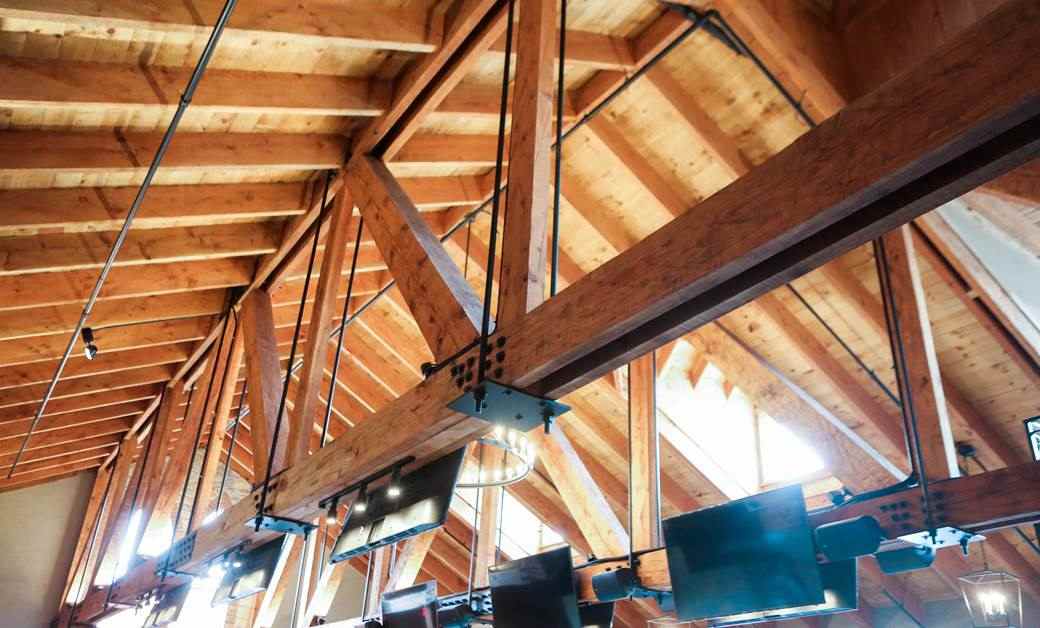 加拿大制造业7月增长2.5% 木材业展现韧性应对贸易挑战(图1)